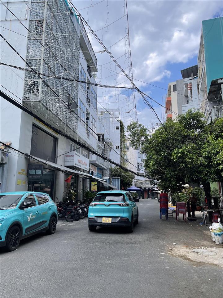 Bán chdv cách mạng tháng 8, quận 3, 4 tầng, 6 phòng, 46m2 ngang 5,3m, giá 9,5 tỷ