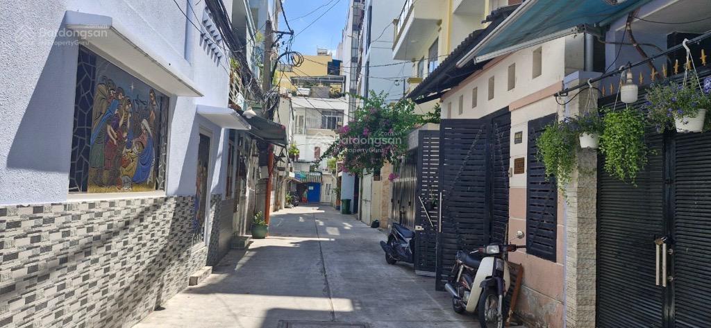 Bán quận 10 nhà hẻm xe hơi 666/ ba tháng hai  47m 4 tẩng 4 phòng ngủ  7,6 tỷ.