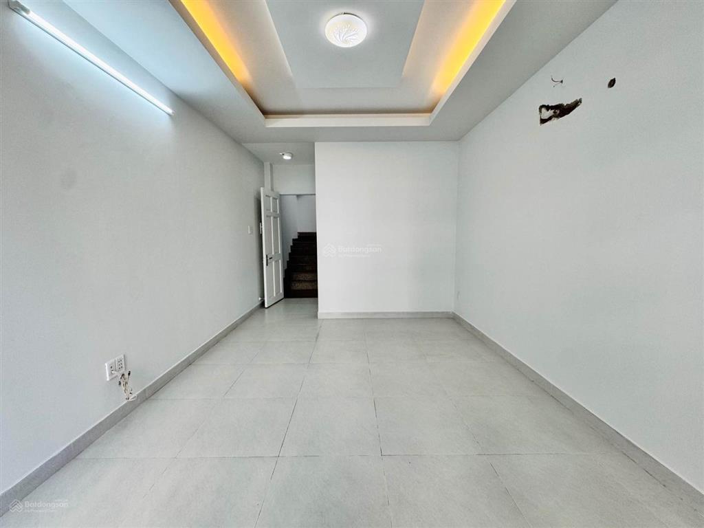 Bán nhà đường tô hiến thanh, hẻm xe tải, 66m2, 4 tầng btct mới đẹp ở ngay 14.99 tỷ