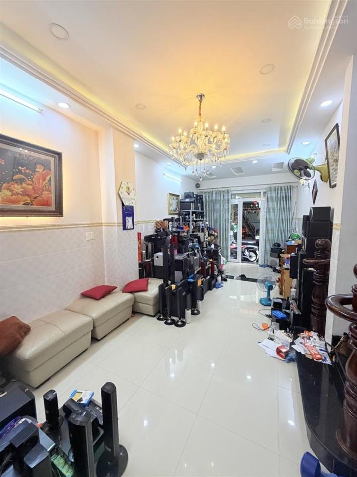 Bán nhà nguyễn tri phương, quận 10, sát mặt tiền, 4 tầng, 4pn, nở hậu chỉ 8.8 tỷ