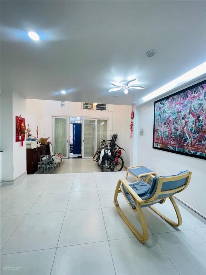 Bán nhà cách mạng tháng tám, hẻm ô tô quận 10, 53m2 4 tầng 4x14m, 9,9 tỷ