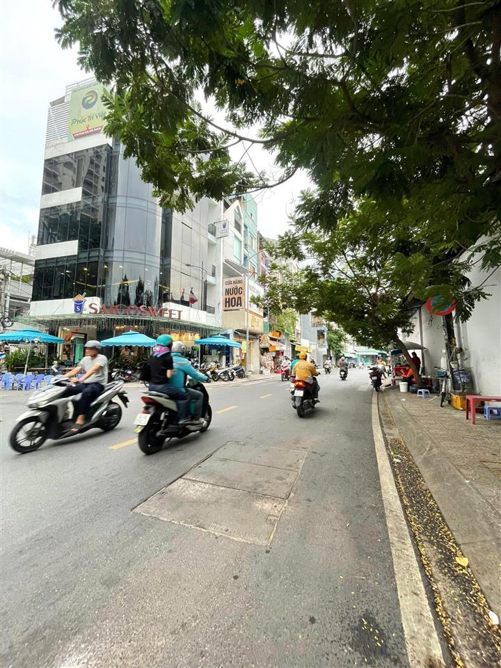 Bán nhà cư xá đồng tiến, đường thành thái quận 10, ô tô ngủ trong nhà, 78m2, 4 tầng, ngang 4