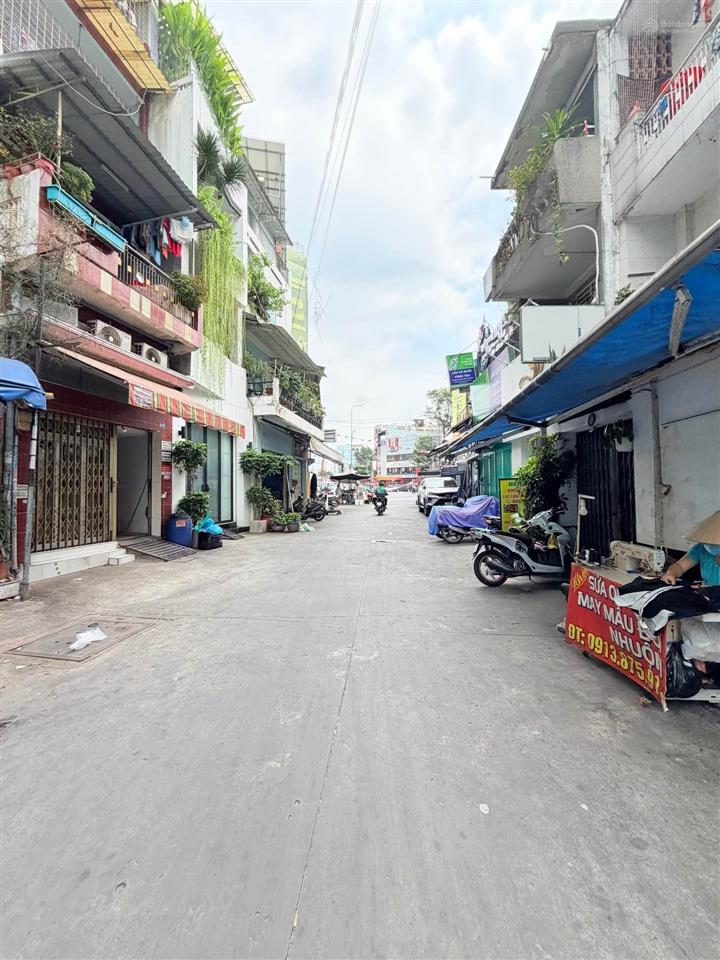 Bán nhà đường lý thái tổ quận 10, hẻm 8m ô tô quay đầu, 3 tầng, 4x12, giá 10,8 tỷ