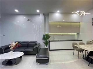 Bán nhà đường âu cơ giáp quận 10  quận 11, 48m, thang máy, full nội thất, giá 8.2 tỷ