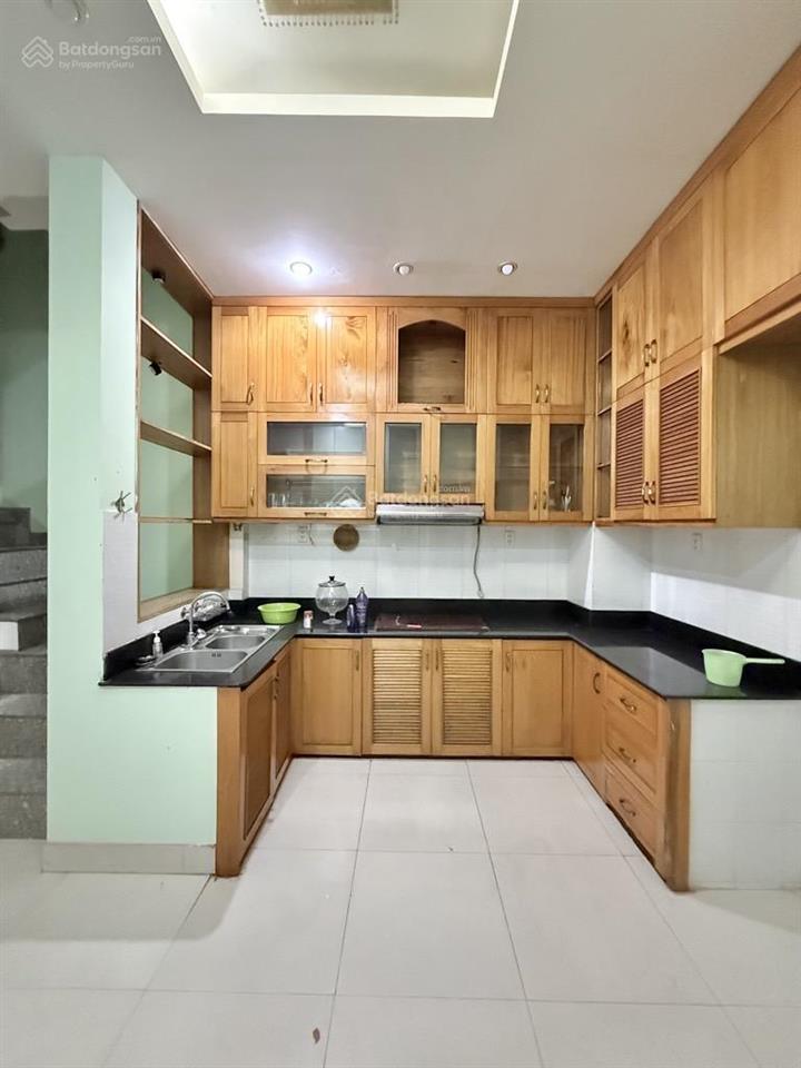 Bán nhà mặt tiền khu đường hoa phú nhuận, 49.5m, 4 tầng có hầm, giá 16.5 tỷ