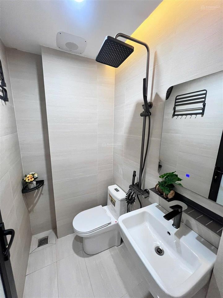 Bán tòa căn hộ dịch vụ 80m², 5 tầng thang máy, thuê khoán 50tr/tháng, 12 phòng chỉ 18 tỷ