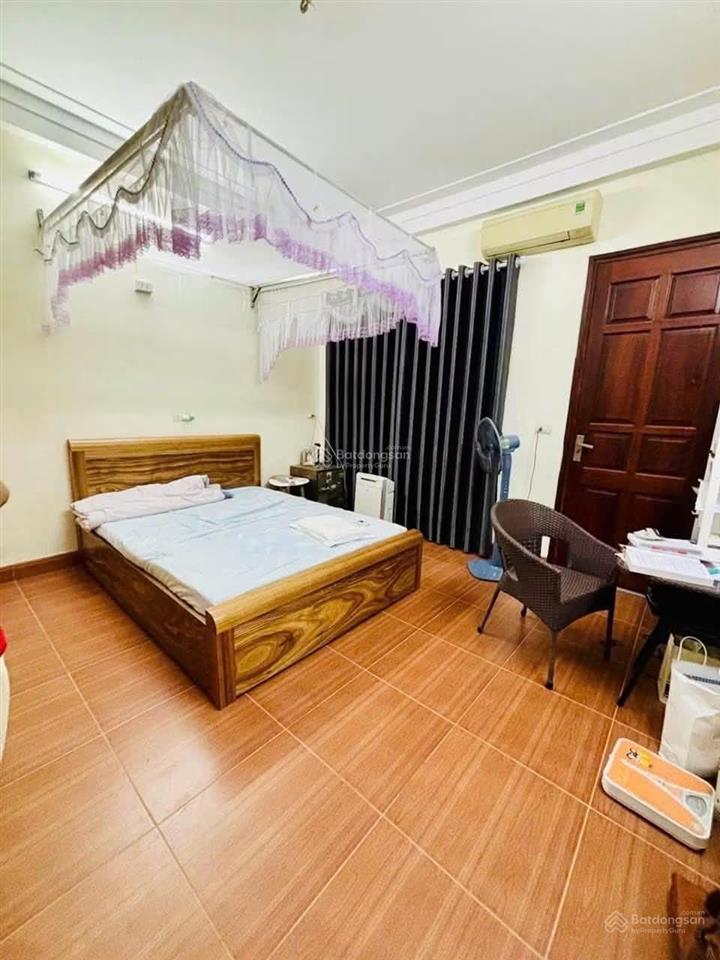Bán nhà quận 10, hẻm trước nhà 4m, 30m2, 4 tầng, 4 phòng, chỉ 5,8 tỷ