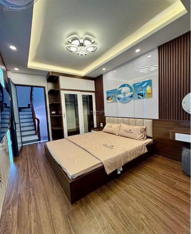 Bán nhà mới 4 tầng, đường 3 tháng 2 phường 14 q10, 29m2 chỉ 5,6 tỷ