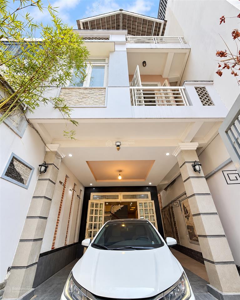 Nhà phạm văn hai, tân bình 133m2, 3 tầng xe hơi 7 chỗ vào nhà ngang 4,7m chỉ 19,9 tỷ