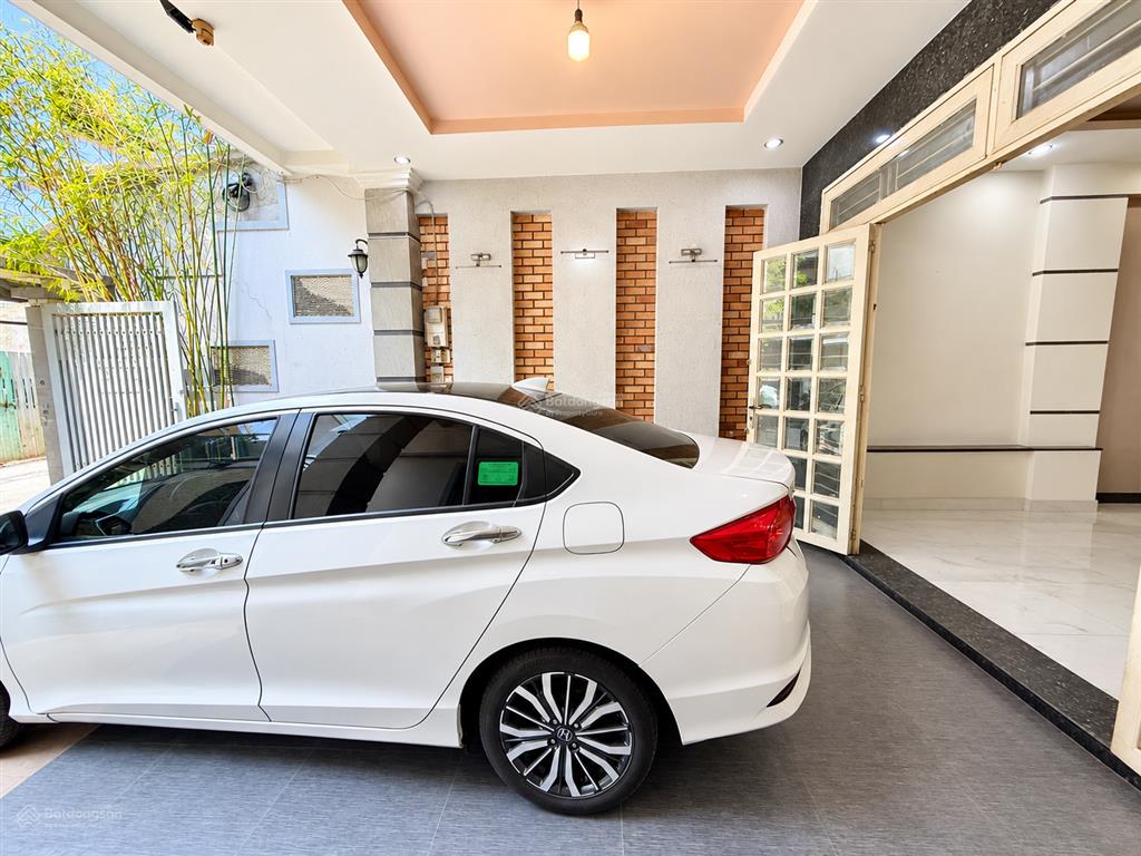 Nhà phạm văn hai, tân bình 133m2, 3 tầng xe hơi 7 chỗ vào nhà ngang 4,7m chỉ 19,9 tỷ