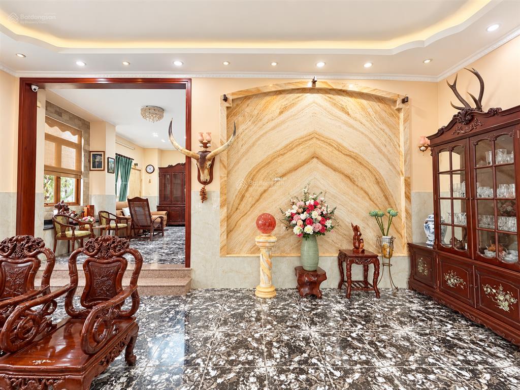 Bán biệt thự cổ phường 12 quận 10, kế bên hà đô centrosa, queen plaza, 182m2, 3 tầng, 46,5 tỷ