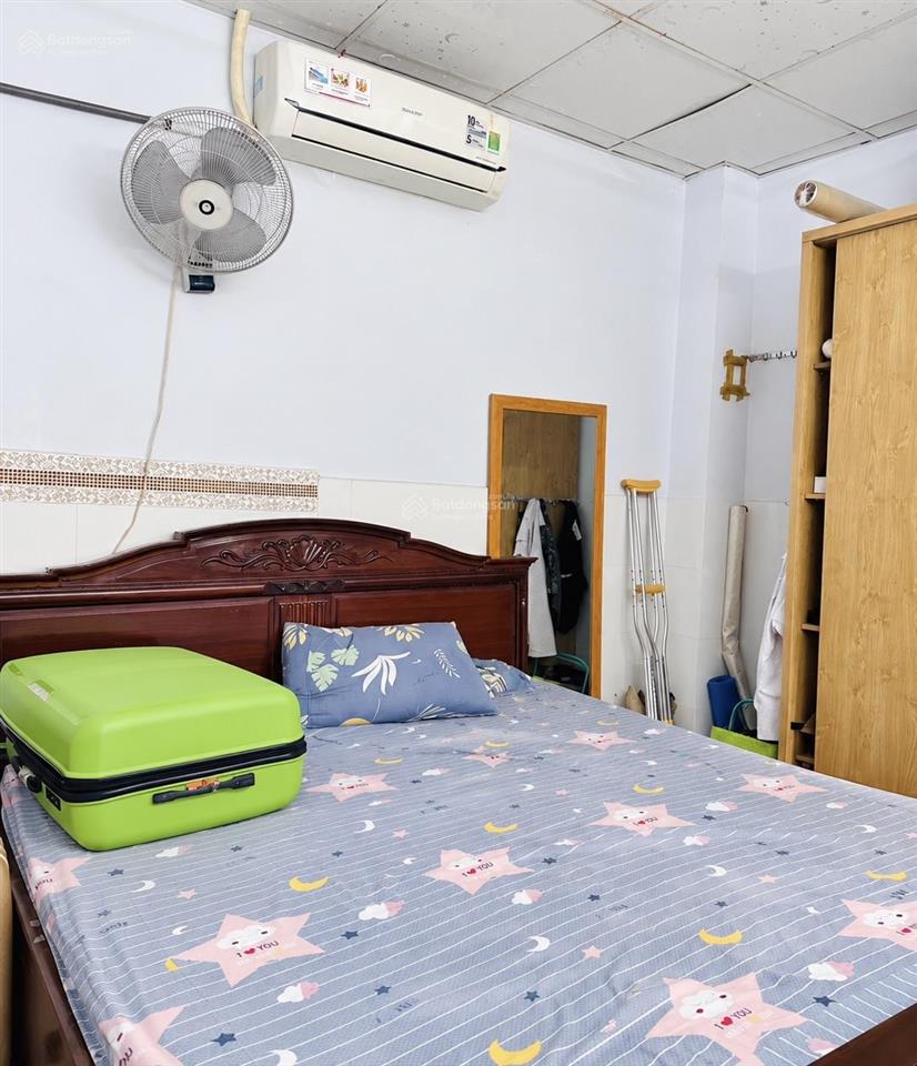 Bán nhà quận 10, thành thái, 55m, 3 tầng, hẻm nhựa xe hơi, ngay ủy ban quận 10 cũ