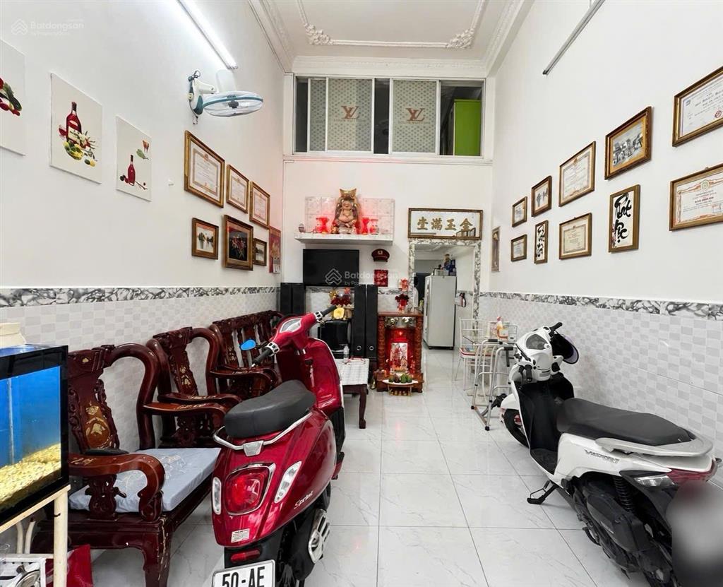 Bán nhà đường 3/2, phường 14, quận 10 hẻm xe hơi 3 tầng ngay trường quốc tế việt úc, 40m2 chỉ 8,7ty