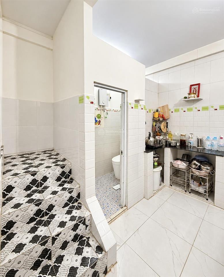 Bán nhà đường 3/2, phường 14, quận 10 hẻm xe hơi 3 tầng ngay trường quốc tế việt úc, 40m2 chỉ 8,7ty