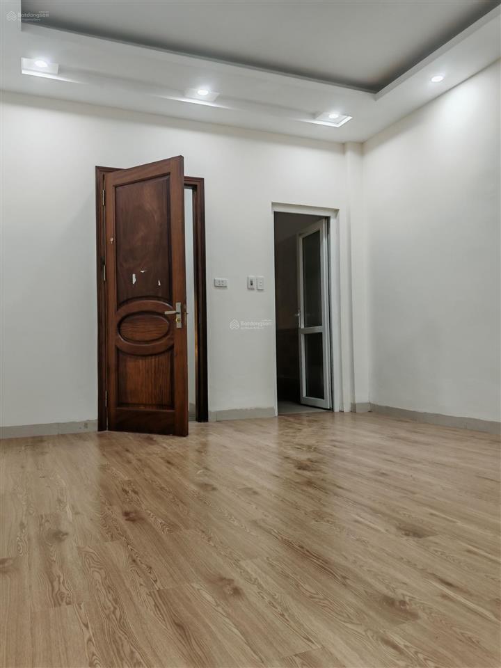 Tôn đức thắng 46m2 x 5t, giá 10.3 tỷ tl, ở ngay