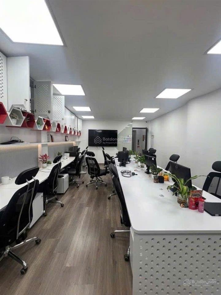 Mặt phố miếu đầm lô góc 6t thang máy, dt 68m, 22 tỷ tl, gặp khách giá nào cũng bán
