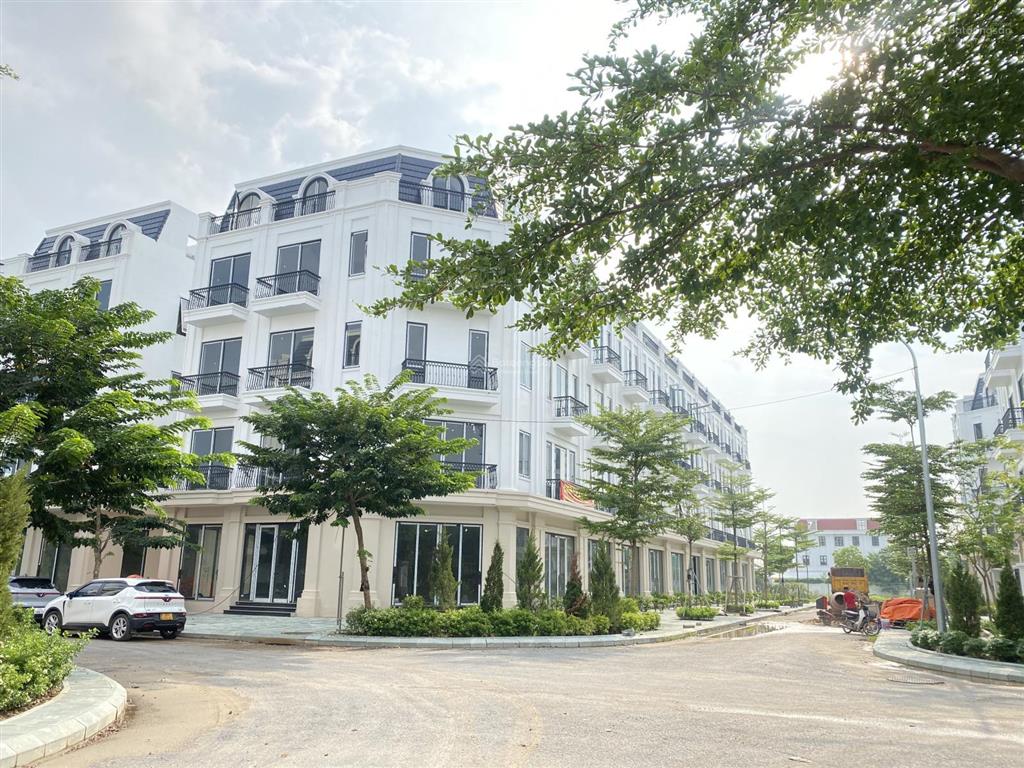 Bán căn biệt thự minh an green park  dải 2 mặt tiền, đối diện chung cư