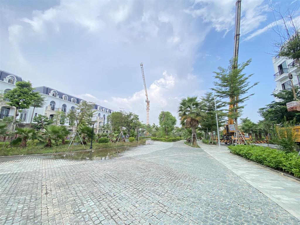 Bán căn biệt thự minh an green park  dải 2 mặt tiền, đối diện chung cư