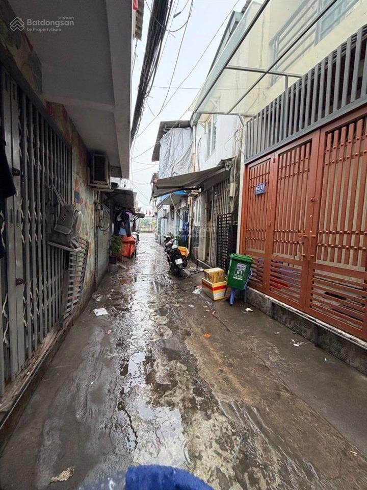 Nhà đẹp sát ngay mặt tiền txsoan t.hưng ngay cầu tân thuận cư xá nh  dt 30m2  chỉ 4.5 tỷ