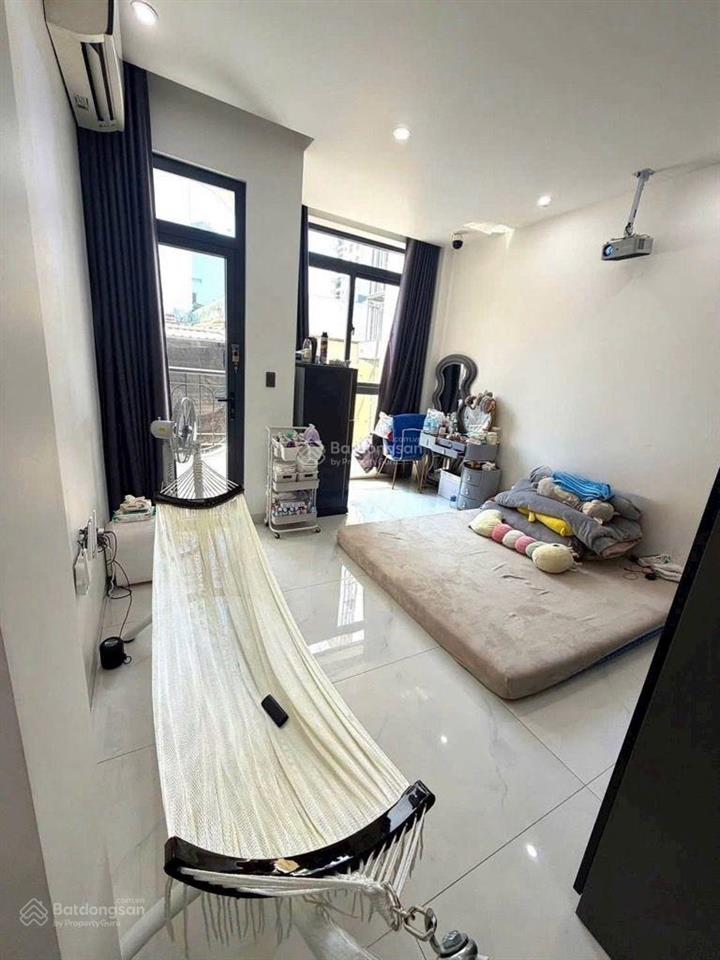 Nhà 4 tầng đẹp full nội thất vào ở ngay  lâm văn bền gần trường nguyễn hữu thọ  chỉ 5,6 tỷ
