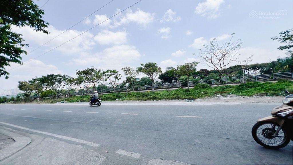 Đất trần xuân soạn dttt 110m2 khu dân cư vài bước chân ra đường xh  thông bế văn cấm  nhỉnh 7 tỷ