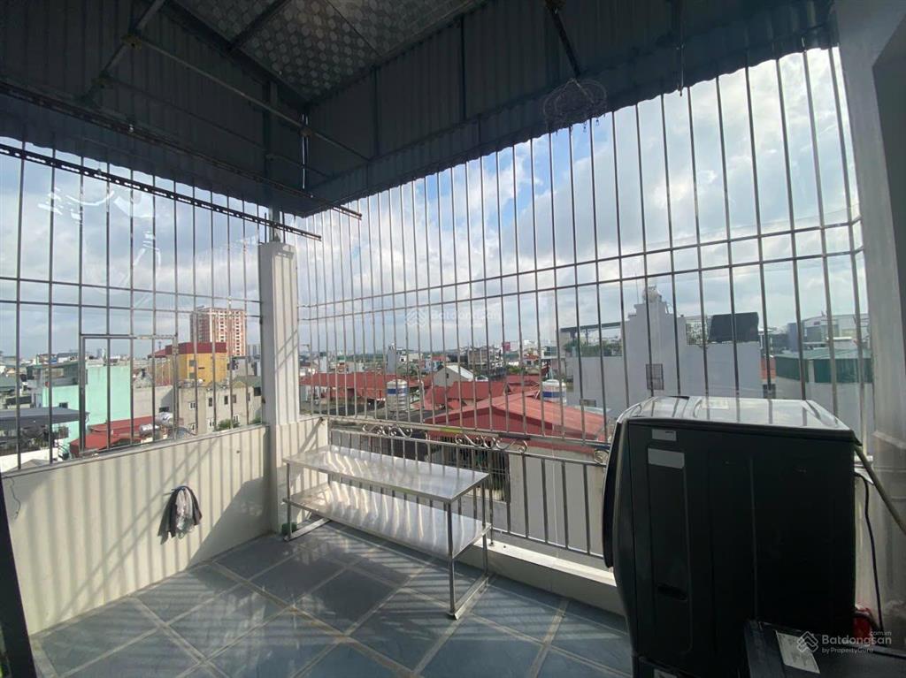 Gđ cần bán nhà phố hoàng hoa thám, ba đình, 6 tầng, thang máy, 3 nhà ra ô tô, ngõ thoáng gần phố