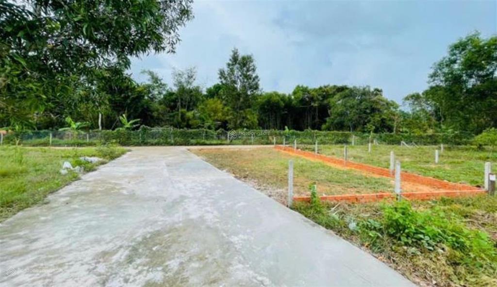 Bán lô đất trung tâm, phố 30/4, mặt tiền 9m, view biển, sổ đẹp, đi bộ ngắn ra tới chợ đêm, dinh cậu