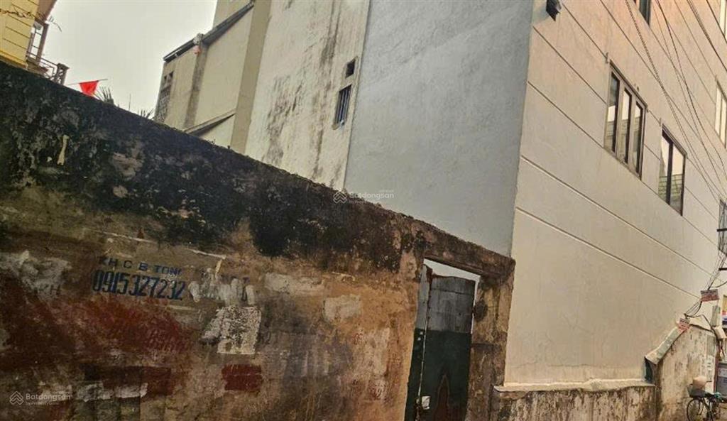 Bán đất phố đội cấn, ngõ rộng thông hoàng hoa thám, mặt tiền 5m, gần ô tô, sổ rất đẹp, ko qui hoạch