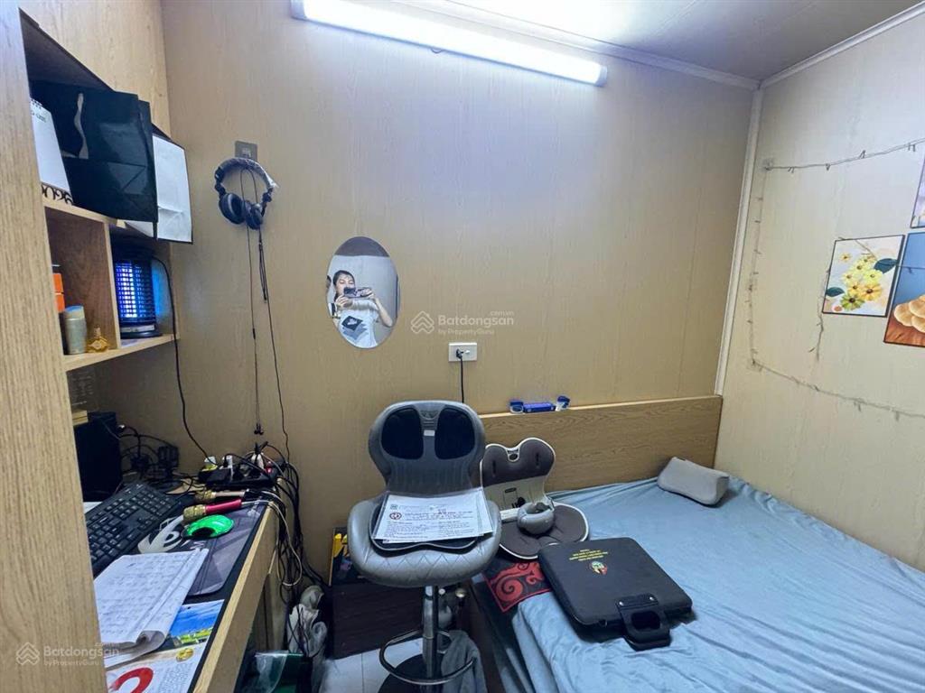 Bán nhà tập thể láng, đống đa, full nội thất đẹp, 2 pn, ô tô đỗ chân cầu thang, khu dân trí cao