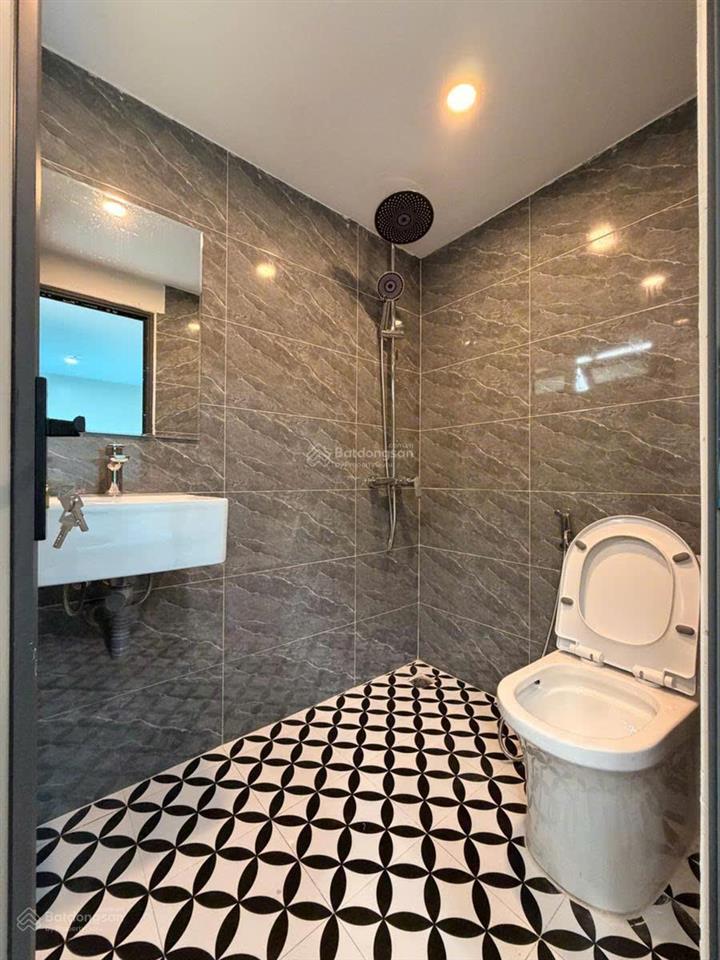 Bán nhà tập thể bưu điện, khâm thiên, đống đa, full nội thất, đường 3 ô tô tránh, 2 mặt thoáng