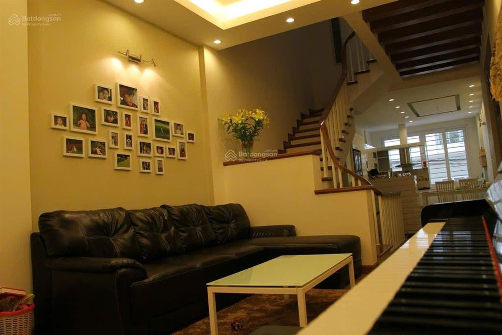 Gia đình cần cho thuê nhà nguyên căn ở mặt ngõ ô tô tránh, phố lạc long quân, nhà đẹp ở luôn