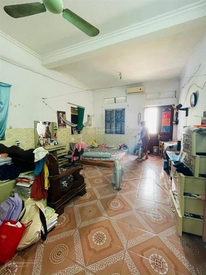 Bán nhà ở nguyễn khánh toàn, cầu giấy, mặt tiền 9m, 1 rẽ ra mặt phố, ngõ vf3 tránh xe máy, nở hậu
