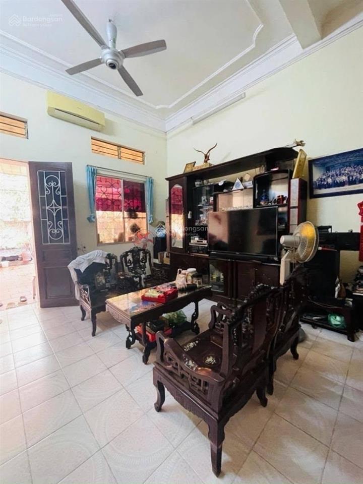 Bán nhà ở nguyễn khánh toàn, cầu giấy, mặt tiền 9m, 1 rẽ ra mặt phố, ngõ vf3 tránh xe máy, nở hậu