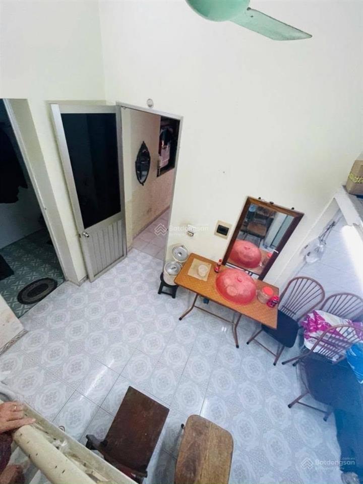 Bán nhà ở nguyễn khánh toàn, cầu giấy, mặt tiền 9m, 1 rẽ ra mặt phố, ngõ vf3 tránh xe máy, nở hậu