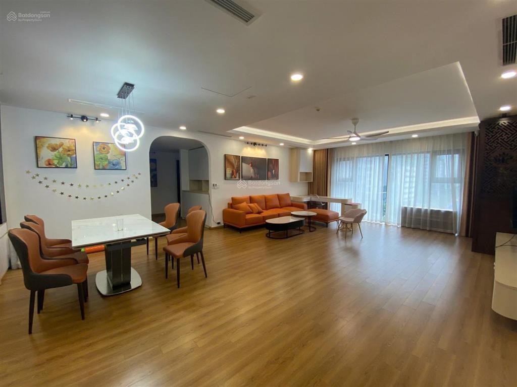 Cần bán căn lô góc, hà thành plaza, đống đa, 3 phòng ngủ rộng, ban công thoáng mát, tầng đẹp