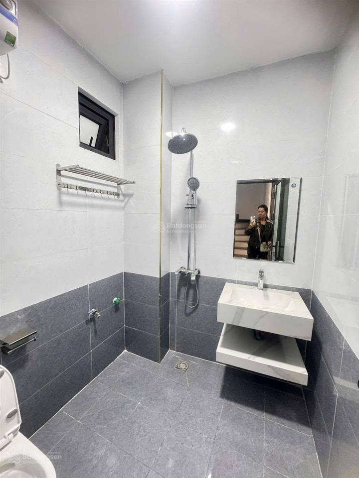 Bán nhà phố khâm thiên, đống đa, mặt tiền 6m, 33m2 x 5 tầng, full nội thất, 2 thoáng, ko qh 100 năm