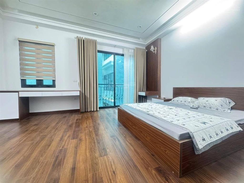 Bán nhà phố tôn đức thắng, 2 mặt thoáng, 7 tầng thang máy, 5 ngủ, full đồ, ngõ rộng, ko qh 100 năm
