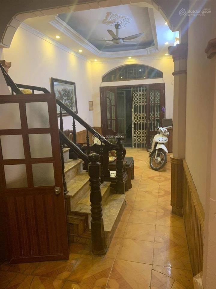 Bán nhà pháo đài láng, đống đa, 2 thoáng, nở hậu, 5 tầng, 5pn rộng, ngõ rộng, ô tô cách 5 nhà