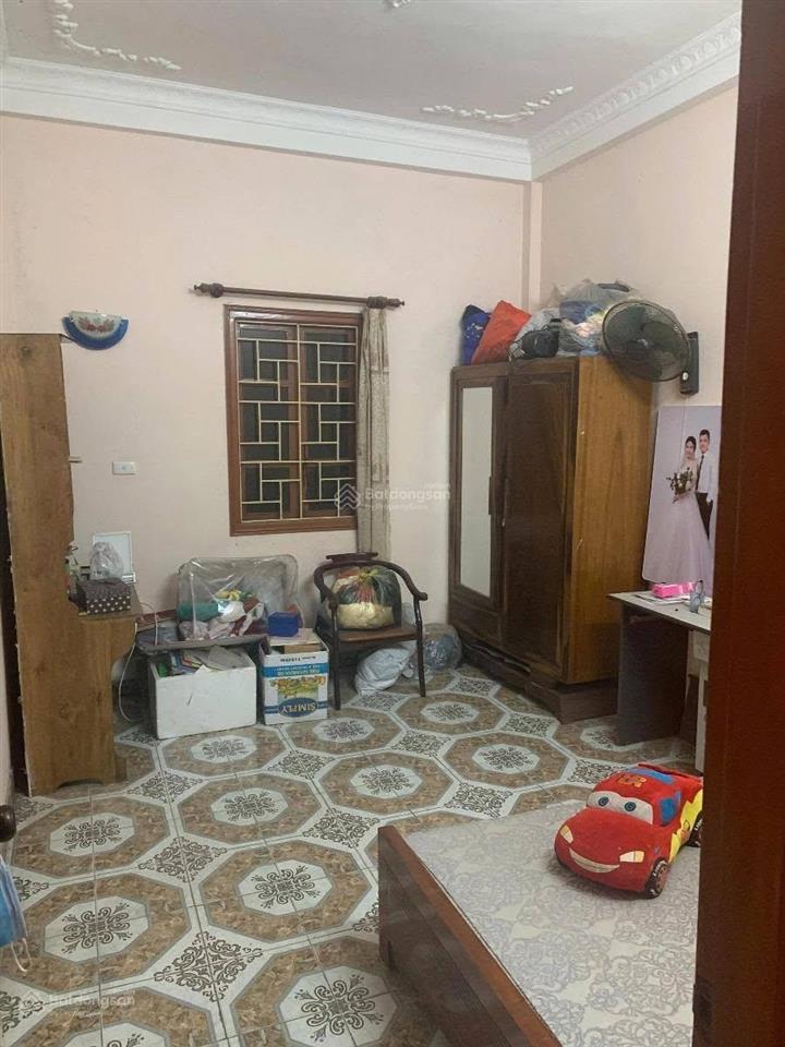 Bán nhà pháo đài láng, đống đa, 2 thoáng, nở hậu, 5 tầng, 5pn rộng, ngõ rộng, ô tô cách 5 nhà