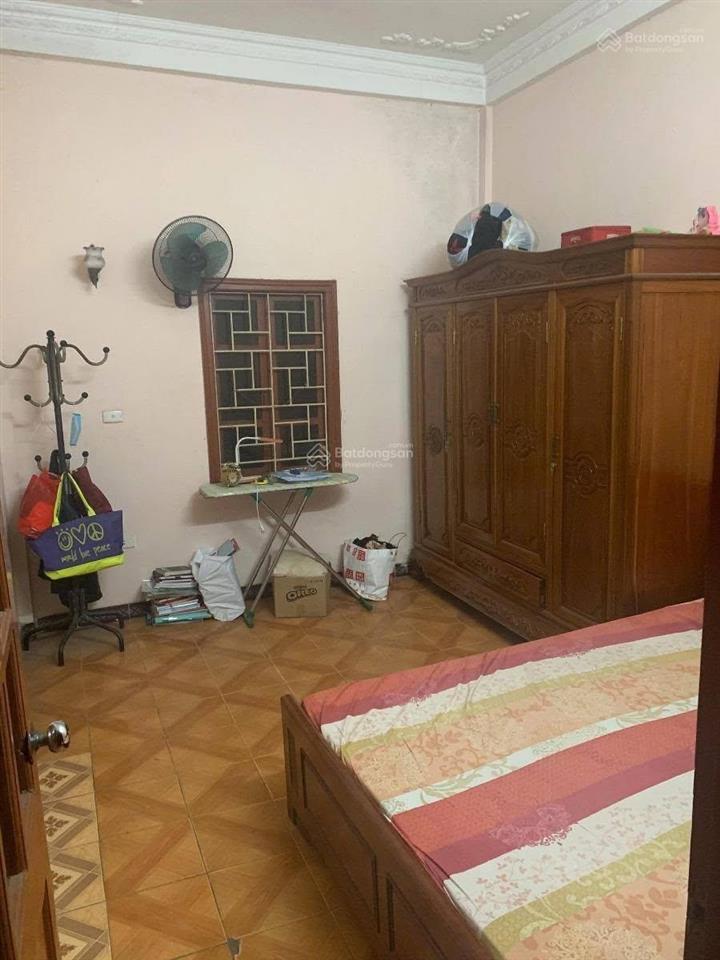 Bán nhà pháo đài láng, đống đa, 2 thoáng, nở hậu, 5 tầng, 5pn rộng, ngõ rộng, ô tô cách 5 nhà