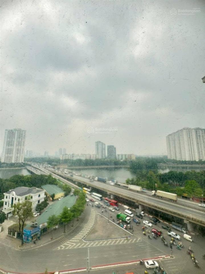 Bán chung cư linh đàm, 150m2, 3pn, lô góc, 2 ban công hướng nam, view hồ, giá chỉ 9.8 tỷ