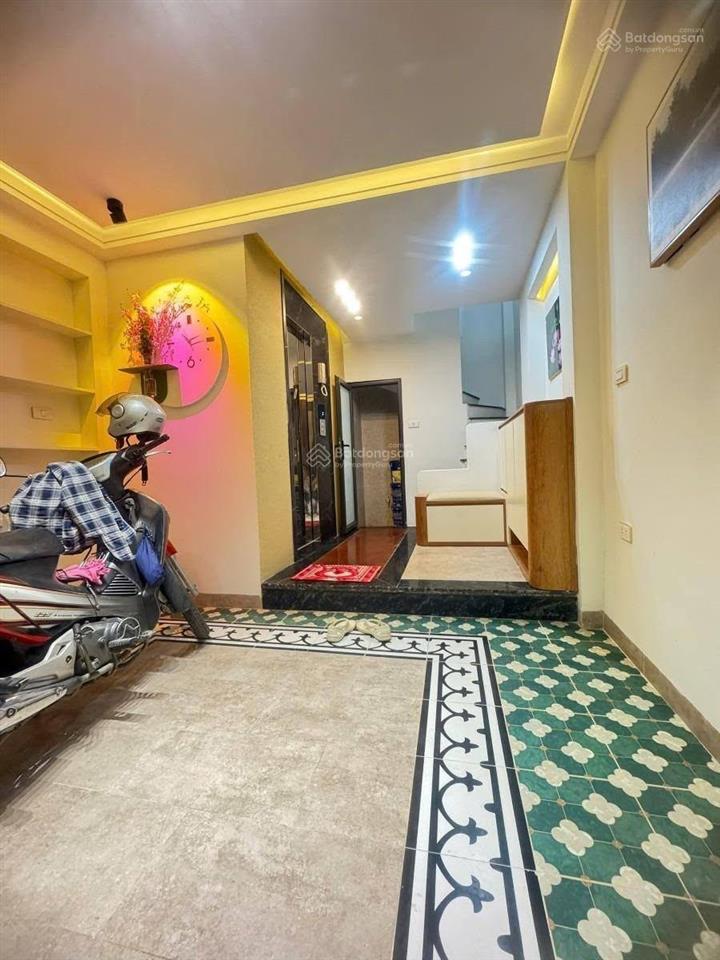 Chính chủ bán nhà, đống đa, 32m2 x 7 tầng, thang máy, full sổ đỏ, ko quy hoạch 100 năm, giá 8,2 tỷ