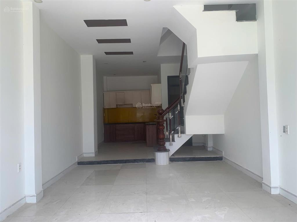 Bán nhà đường số 22 nguyễn xiển. giá 4,6 tỷ thương lượng