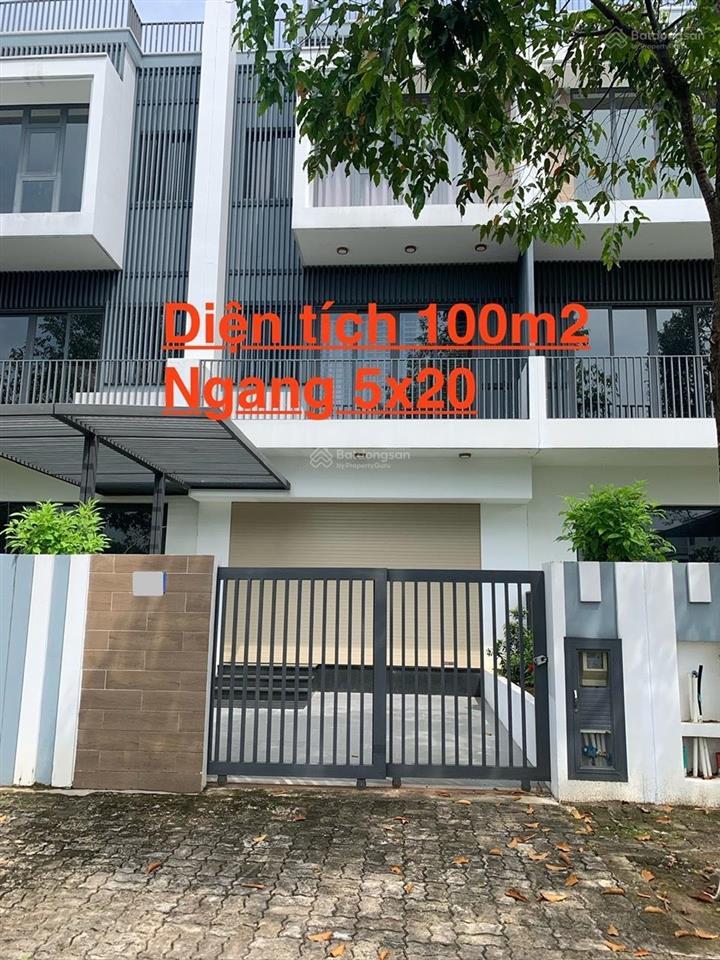 Bán nhà phố liền kề, thiết kế 1 trệt 2 lầu. khu đô thị đông tăng long 160ha, view ngay công viên.