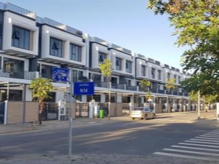 Bán nhà phố liền kề, thiết kế 1 trệt 2 lầu. khu đô thị đông tăng long 160ha, view ngay công viên.
