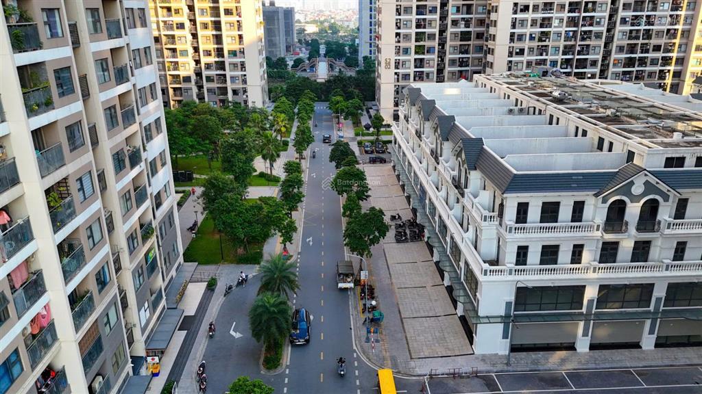 Bán shop tmdv 5 tầng + tum vinhomes smart city  dt 600800m²  cho thuê 120250tr/tháng