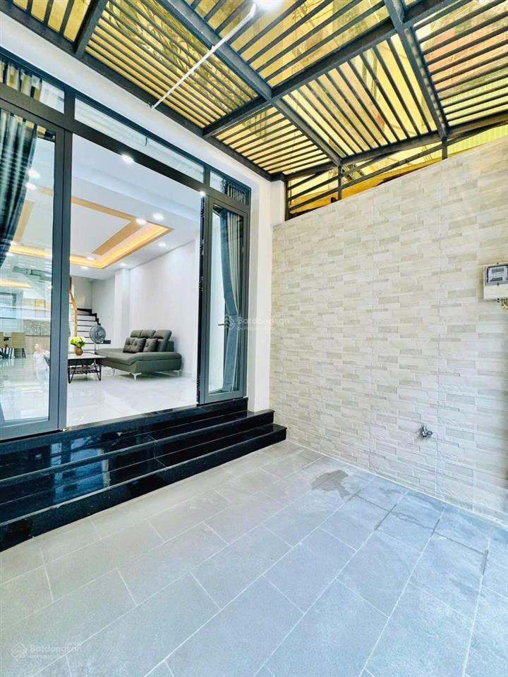 Bán nhà 1trệt 2 lầu, đường số 22, hiệp bình chánh, thủ đức, 68,2m2/ 2tỷ7, sổ riêng, hẻm ô tô