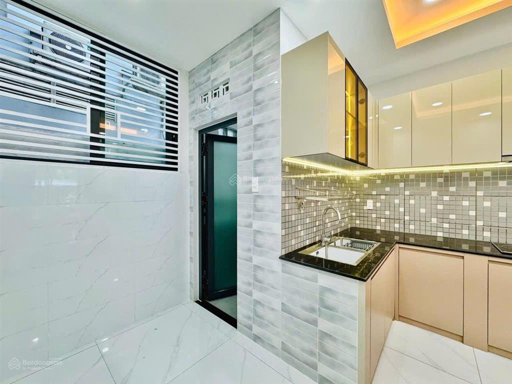 Bán nhà 1trệt 2 lầu, đường số 22, hiệp bình chánh, thủ đức, 68,2m2/ 2tỷ7, sổ riêng, hẻm ô tô