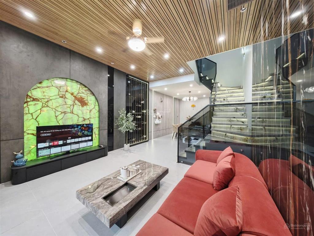 Nhà hoàng hoa thám, p5, bình thạnh, diện tích 62m2, giá 2tỷ850, 4pn, hẻm ô tô,.