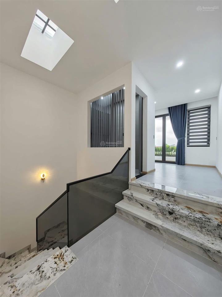 Nhà hoàng hoa thám, p5, bình thạnh, diện tích 62m2, giá 2tỷ850, 4pn, hẻm ô tô,.